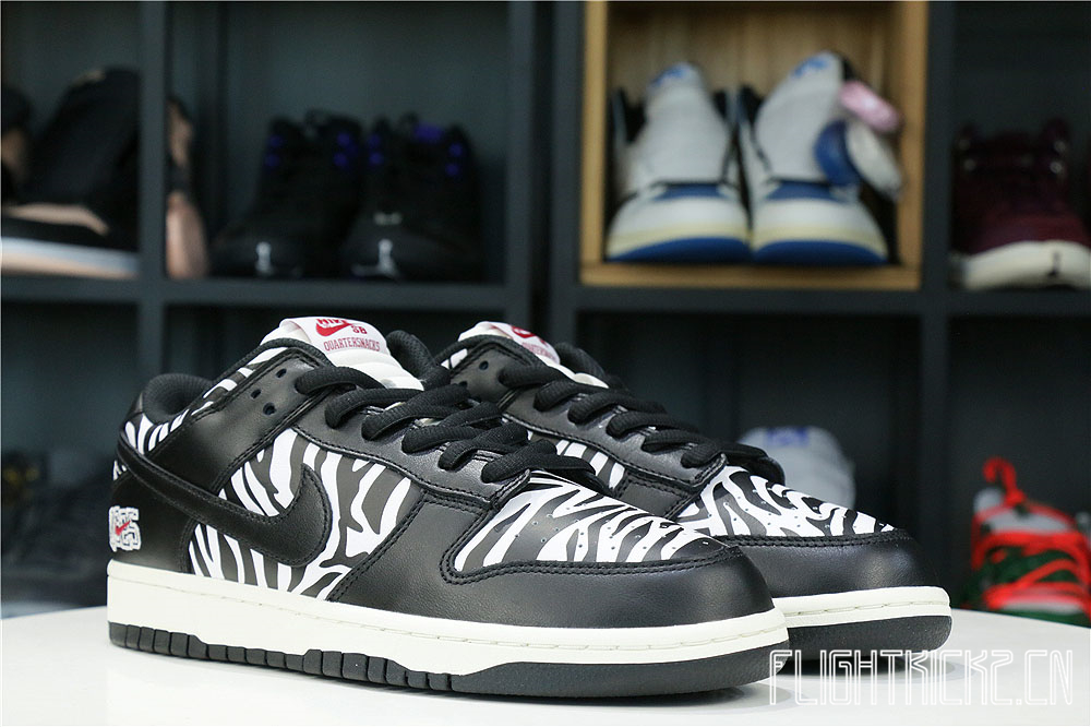 Nike SB Dunk Low Quartersnacks Zebra