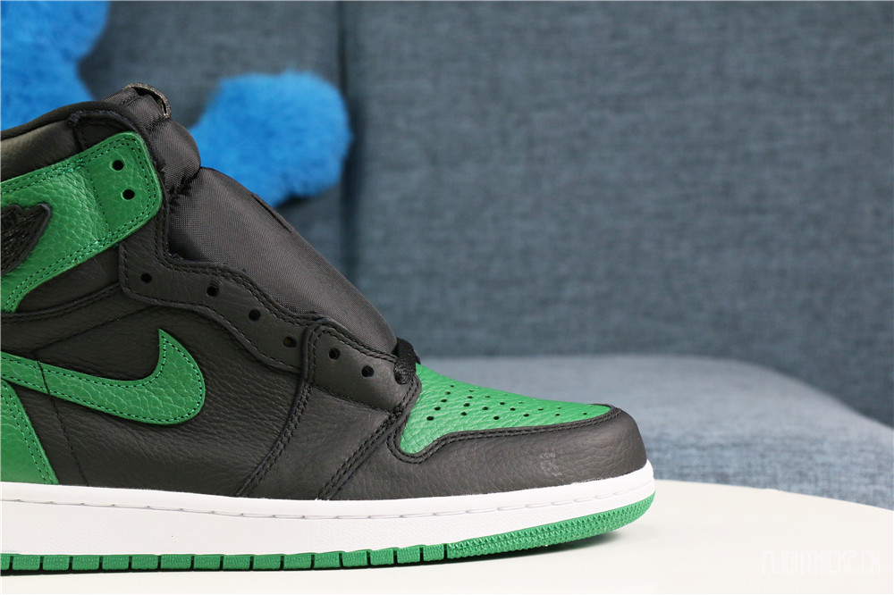 Air Jordan 1 Retro Pine Green 2.0 2020