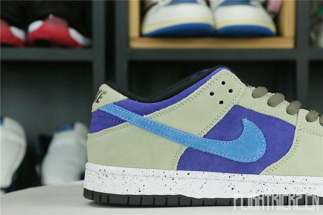 Nike Dunk Low SB ACG Celadon