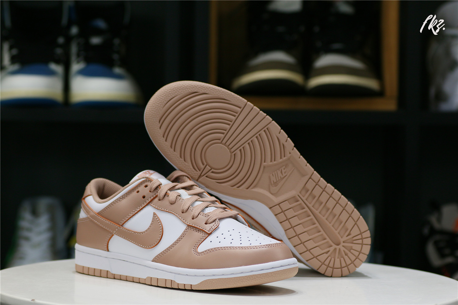 Nike Dunk Low Rose Whisper