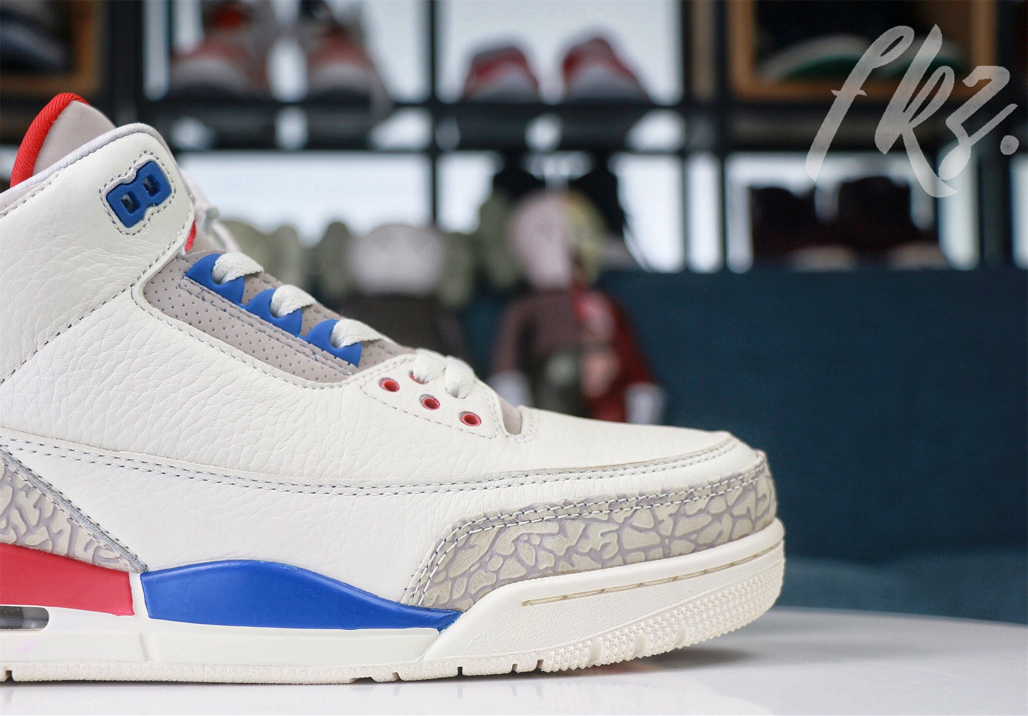 Air Jordan 3 International Flight 2018