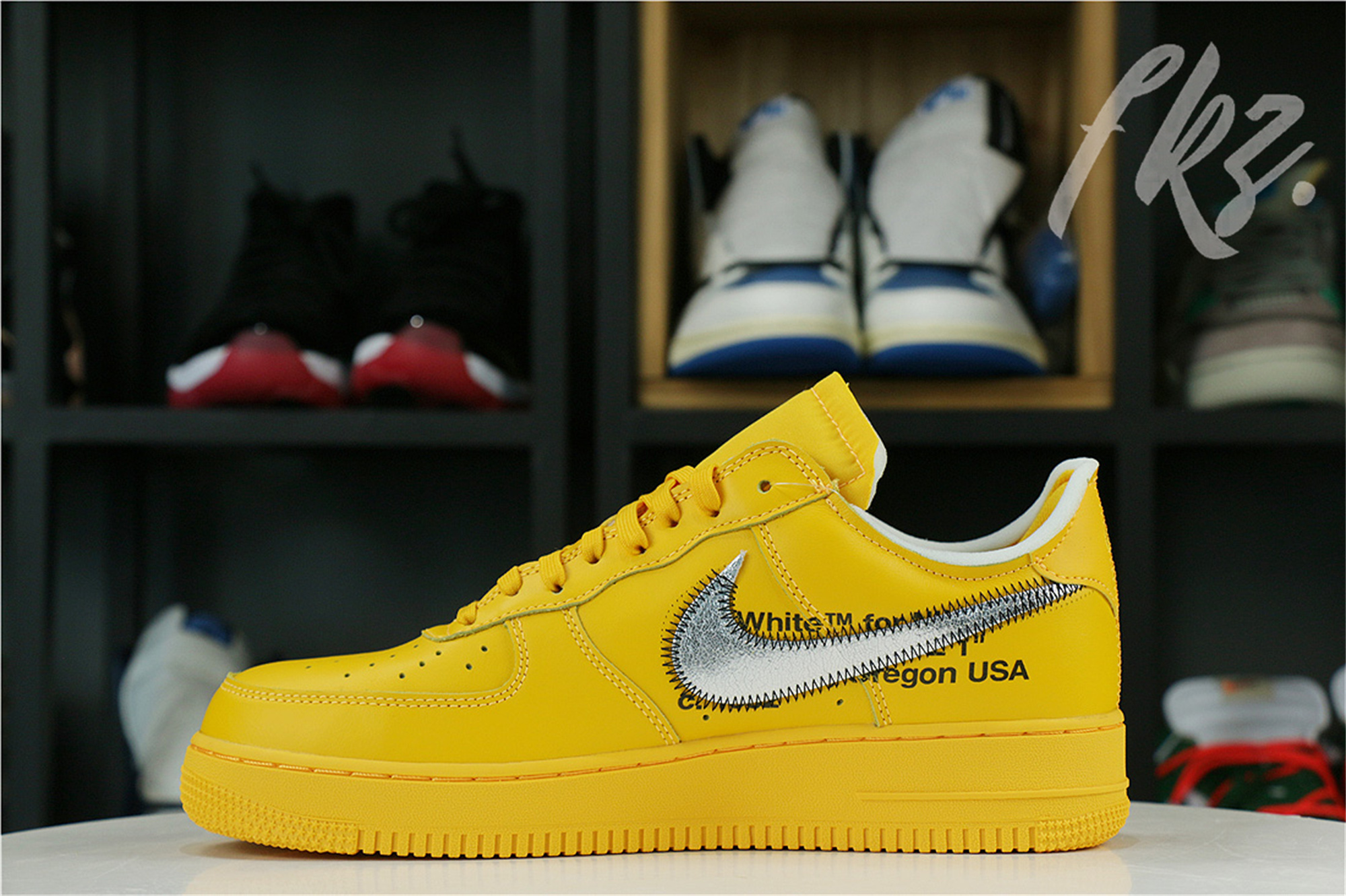 Off White x Air Force 1 “University Gold” 2021