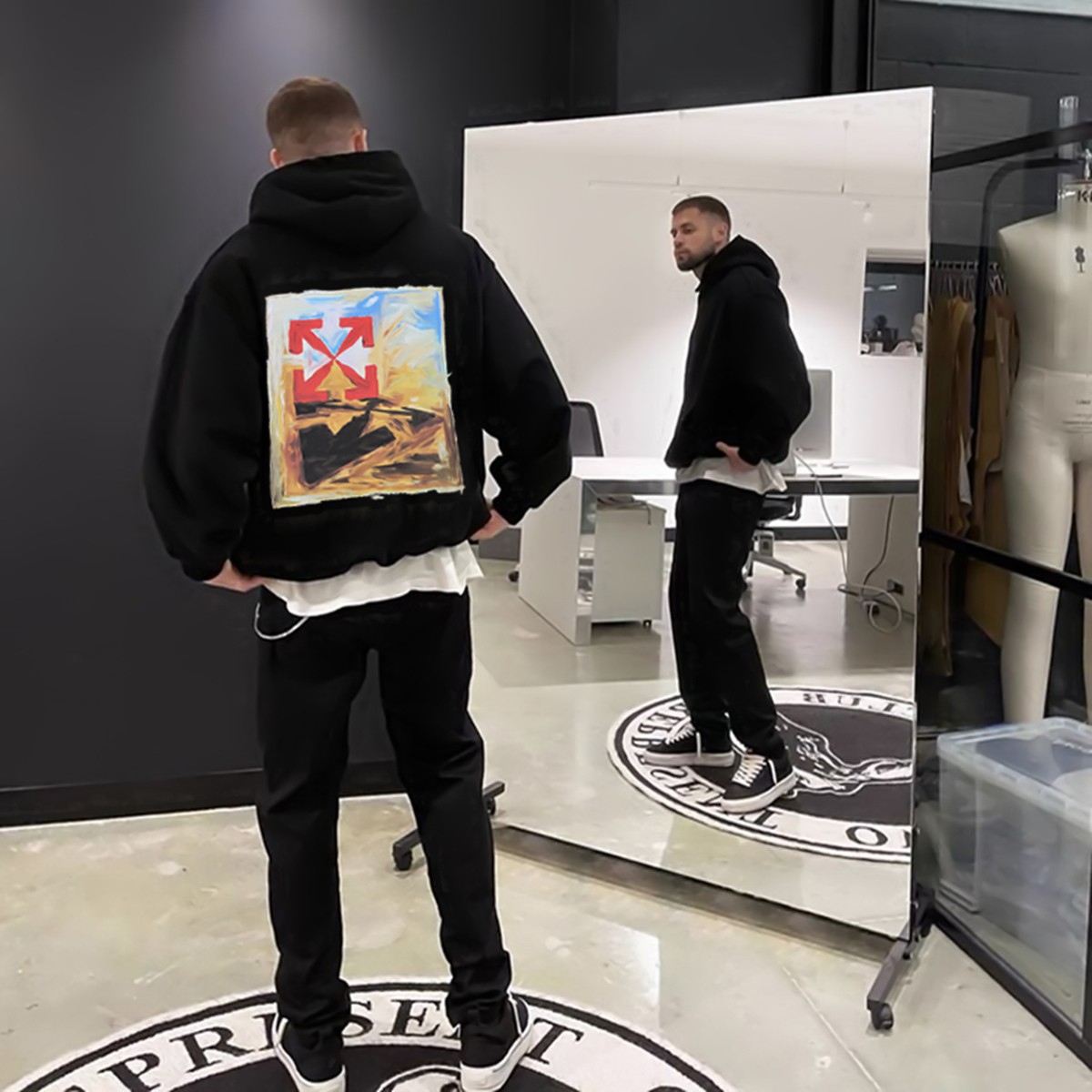 OFFWHITE (OW) environmental limited logo red arrow hoodie