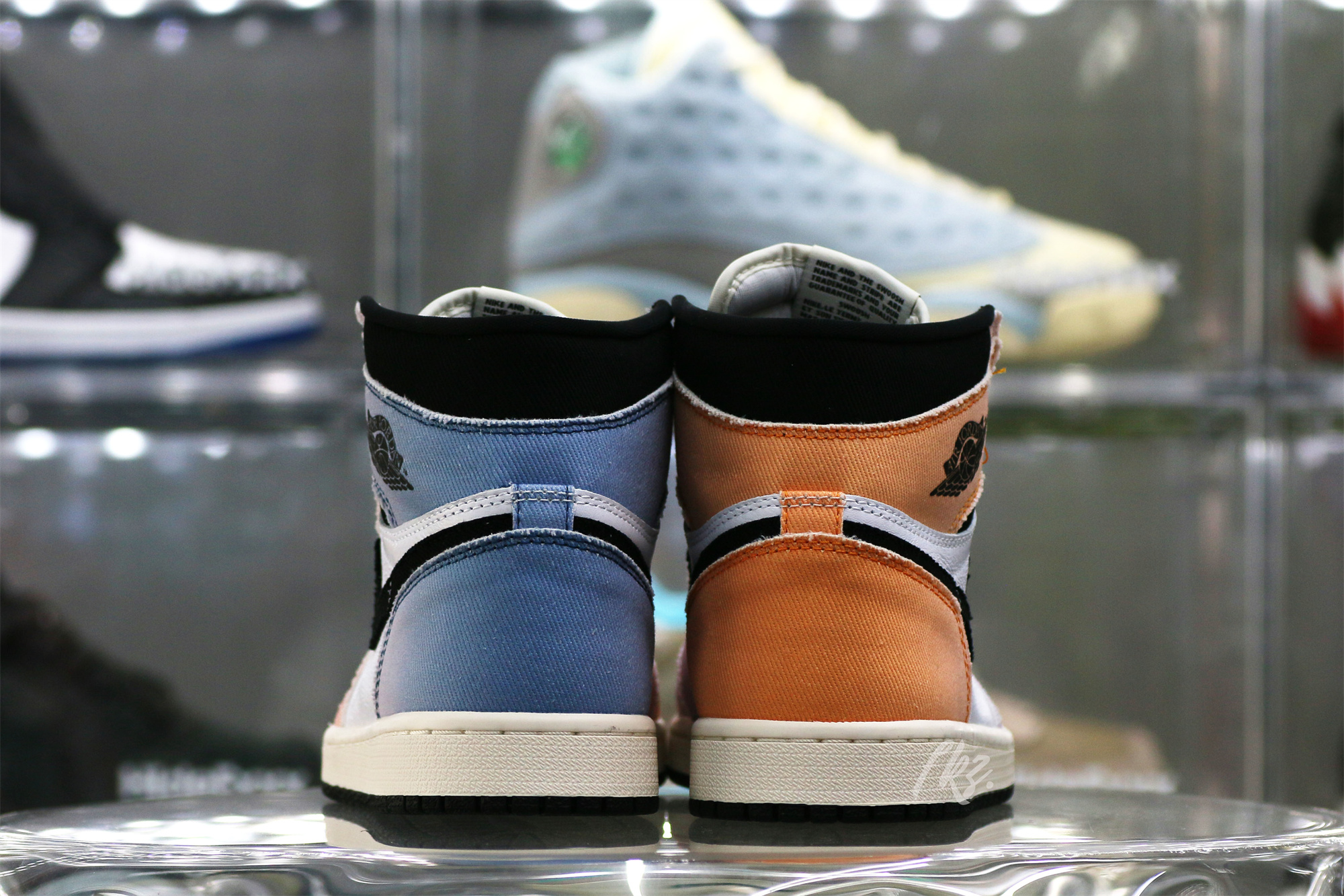 Air Jordan 1 Retro High OG Skyline