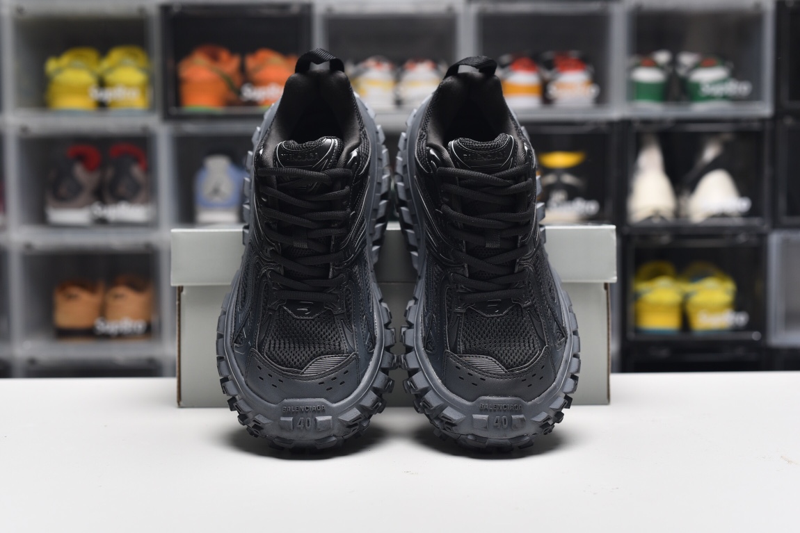 Balenciag* Defender Black