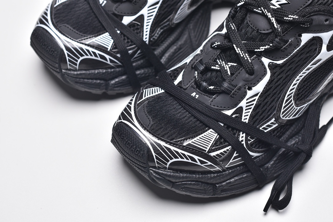 Balenciag* 3XL Sneaker ‘Worn‑Out ‑ Black White’