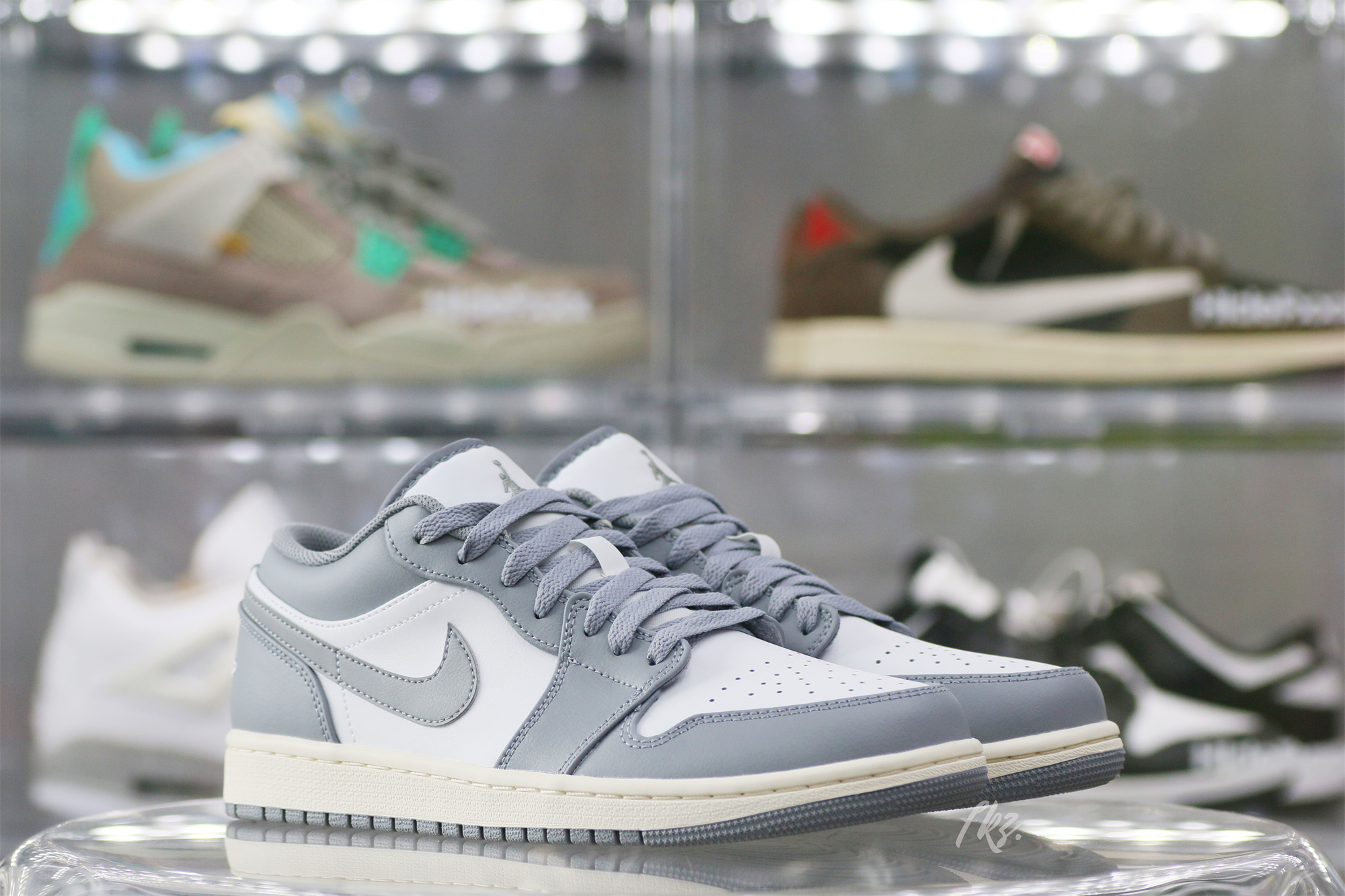 Air Jordan 1 Low White Wolf Grey 2021