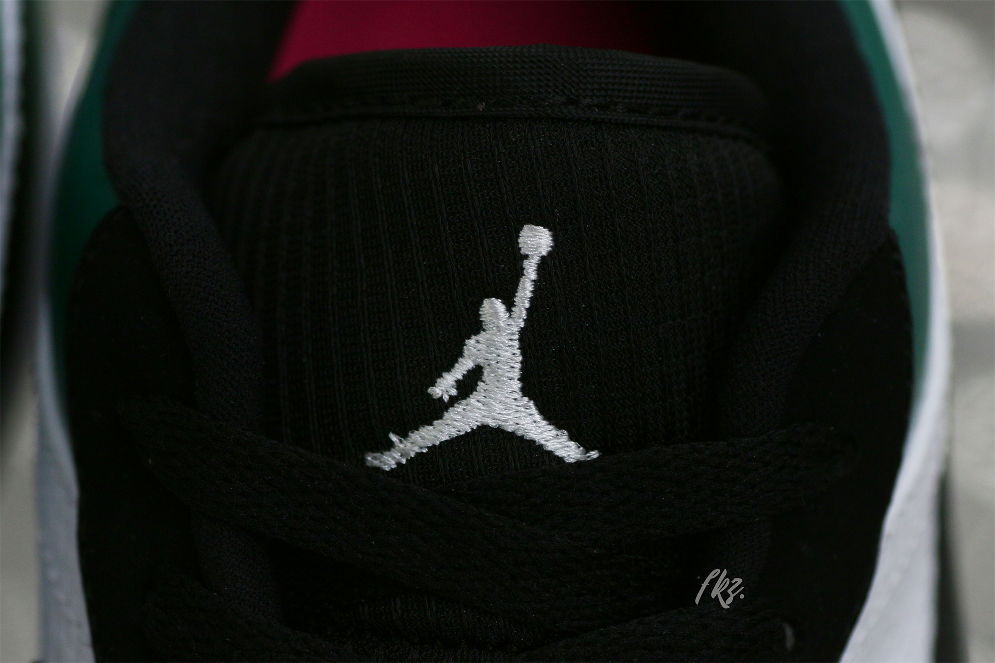 Air Jordan 1 Low Mystic Green 2019