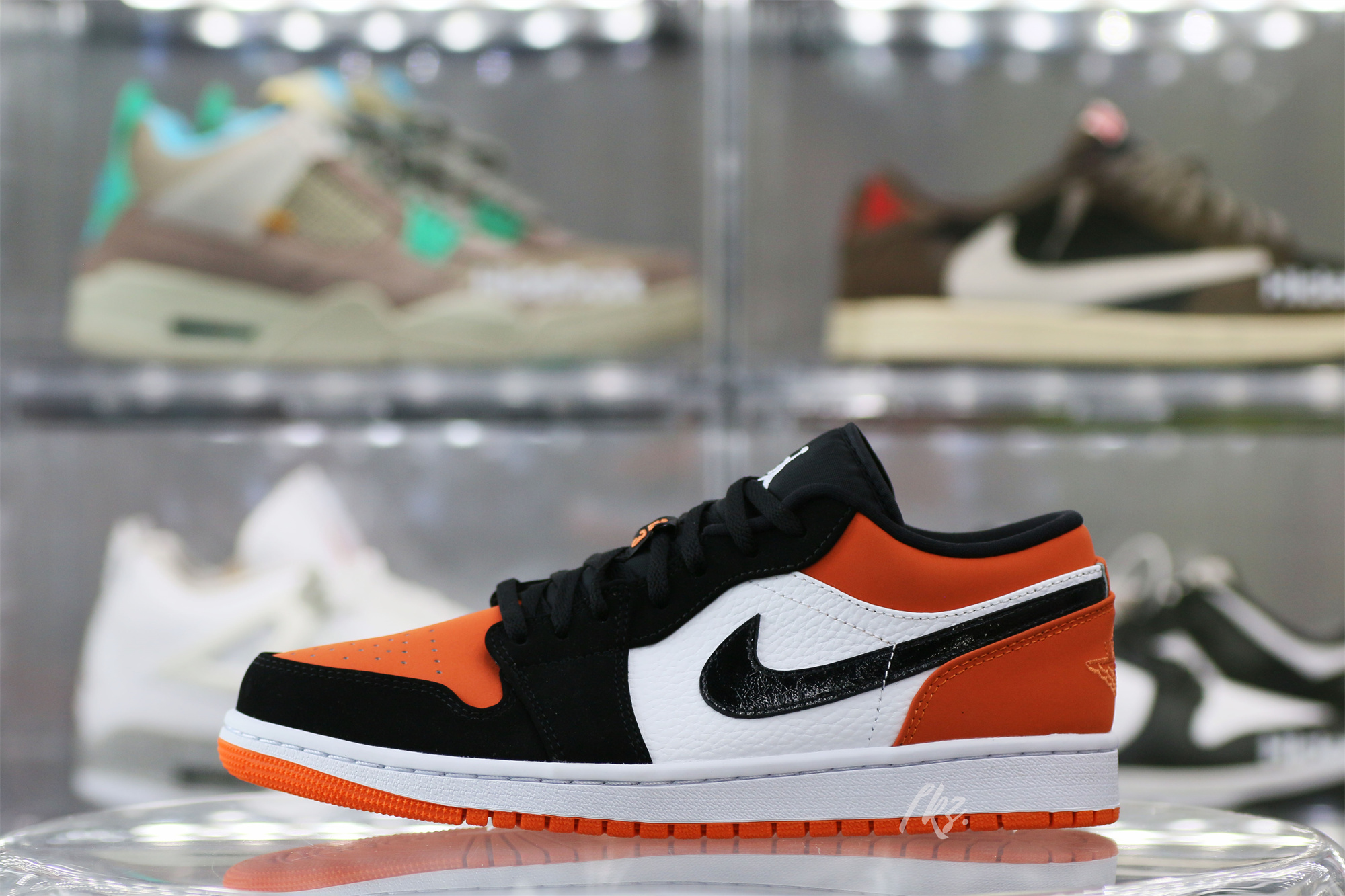 Air Jordan 1 Low Shattered Backboard 2019