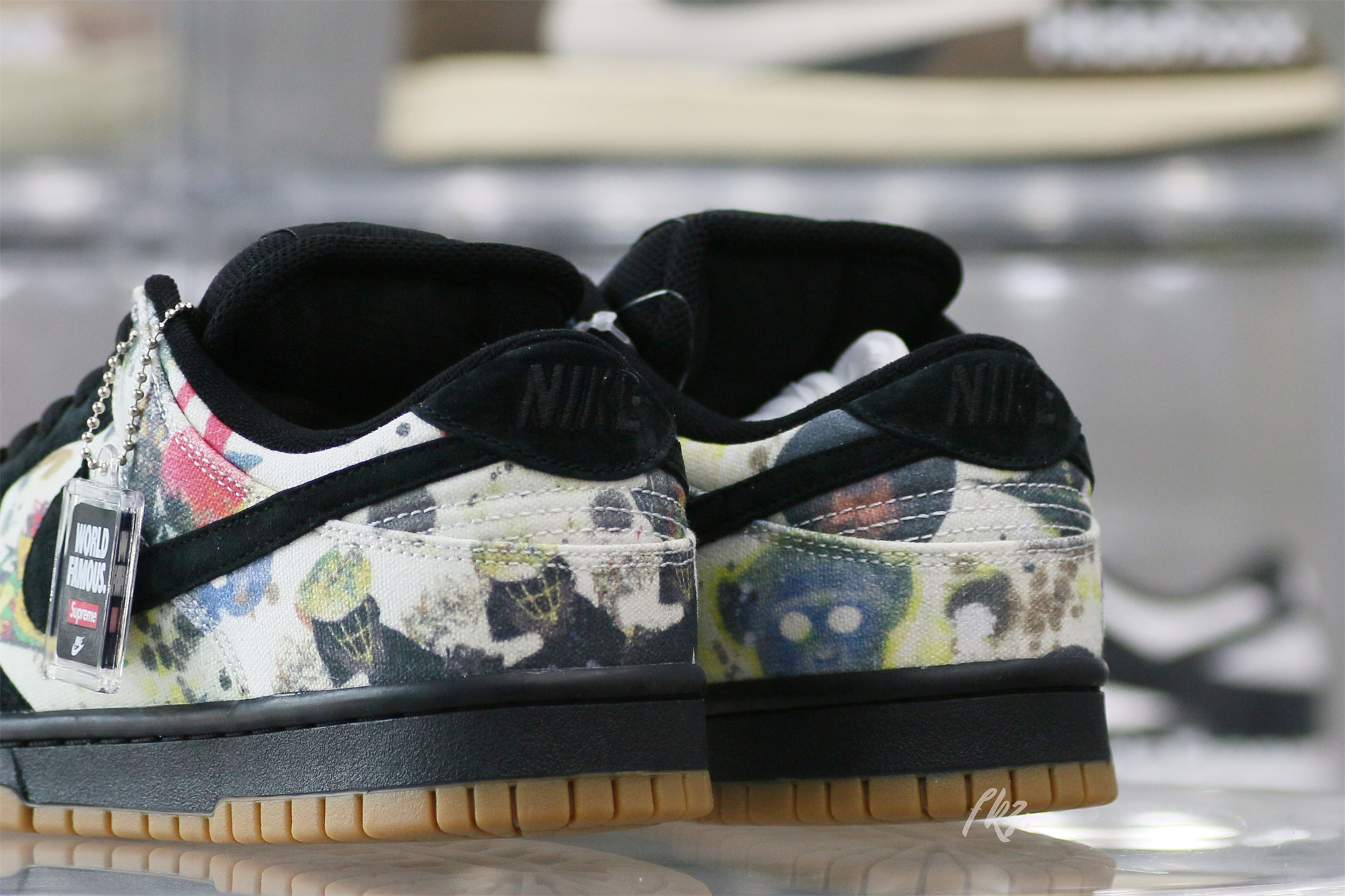 Supreme x Nike SB Dunk Low 2023