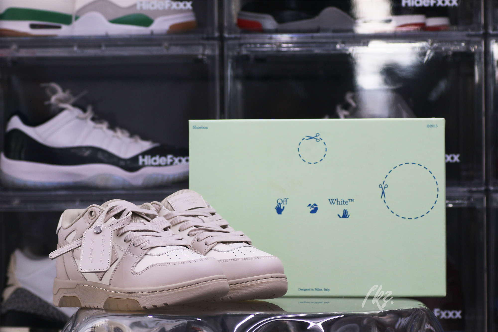 Off-White White & Beige ‘Out Of Office’ Sneakers