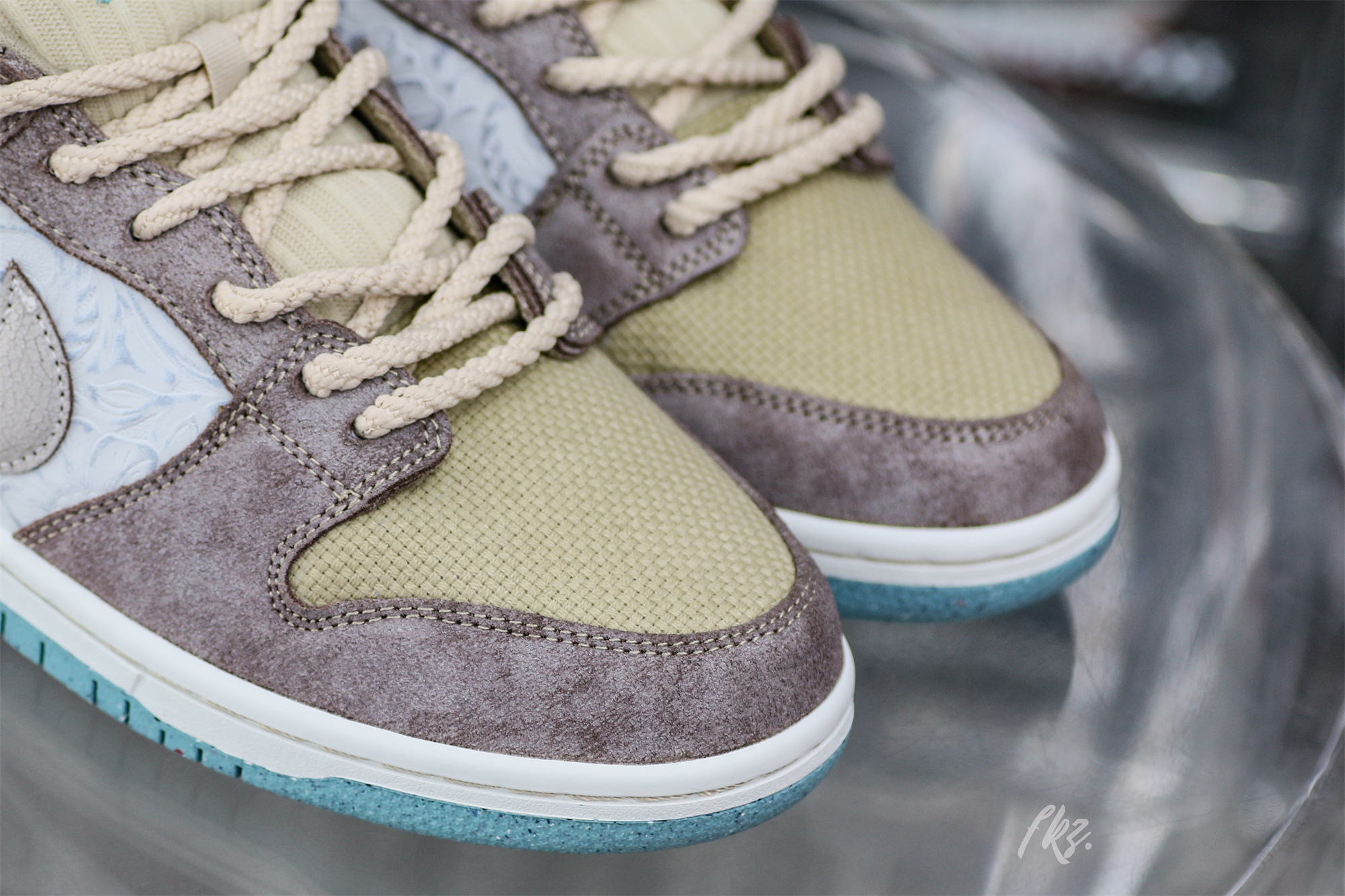 Dunk Low SB Big Money Savings 2024