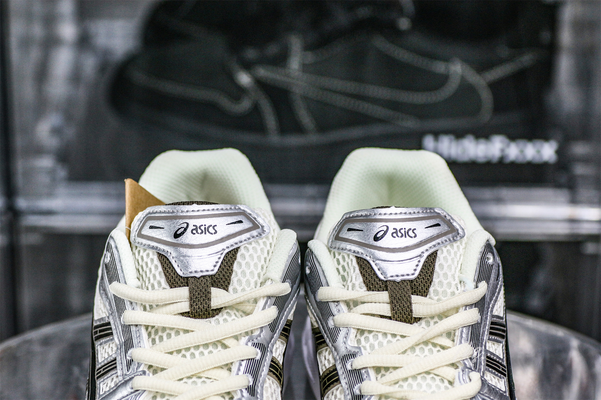 Gel Kayano 14 Silver Cream 2023