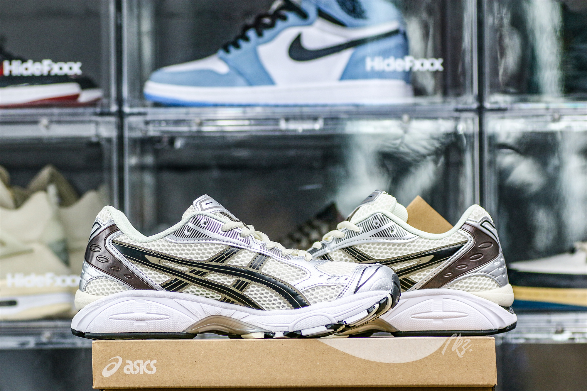 Gel Kayano 14 Silver Cream 2023