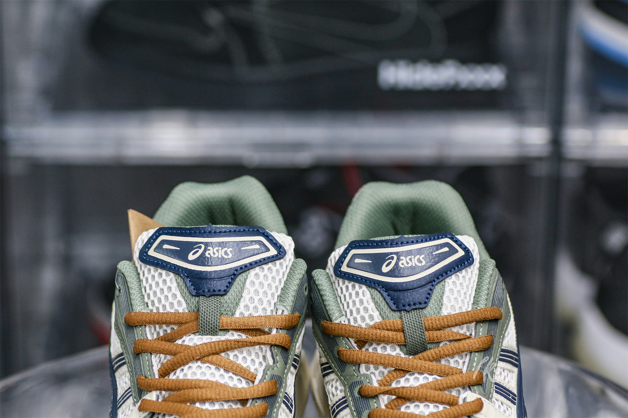 Gel Kayano 14 Vanilla Tarmac 2022