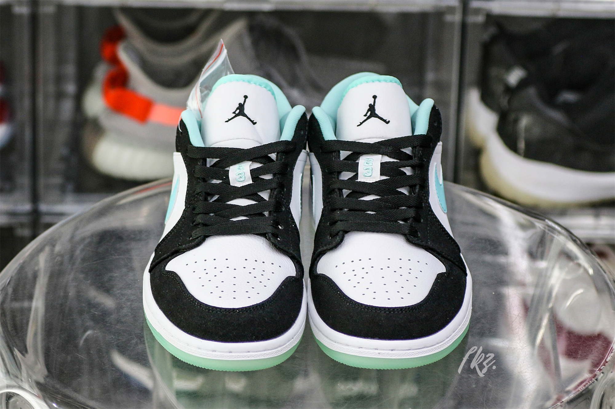 Jordan 1 Low Island Green