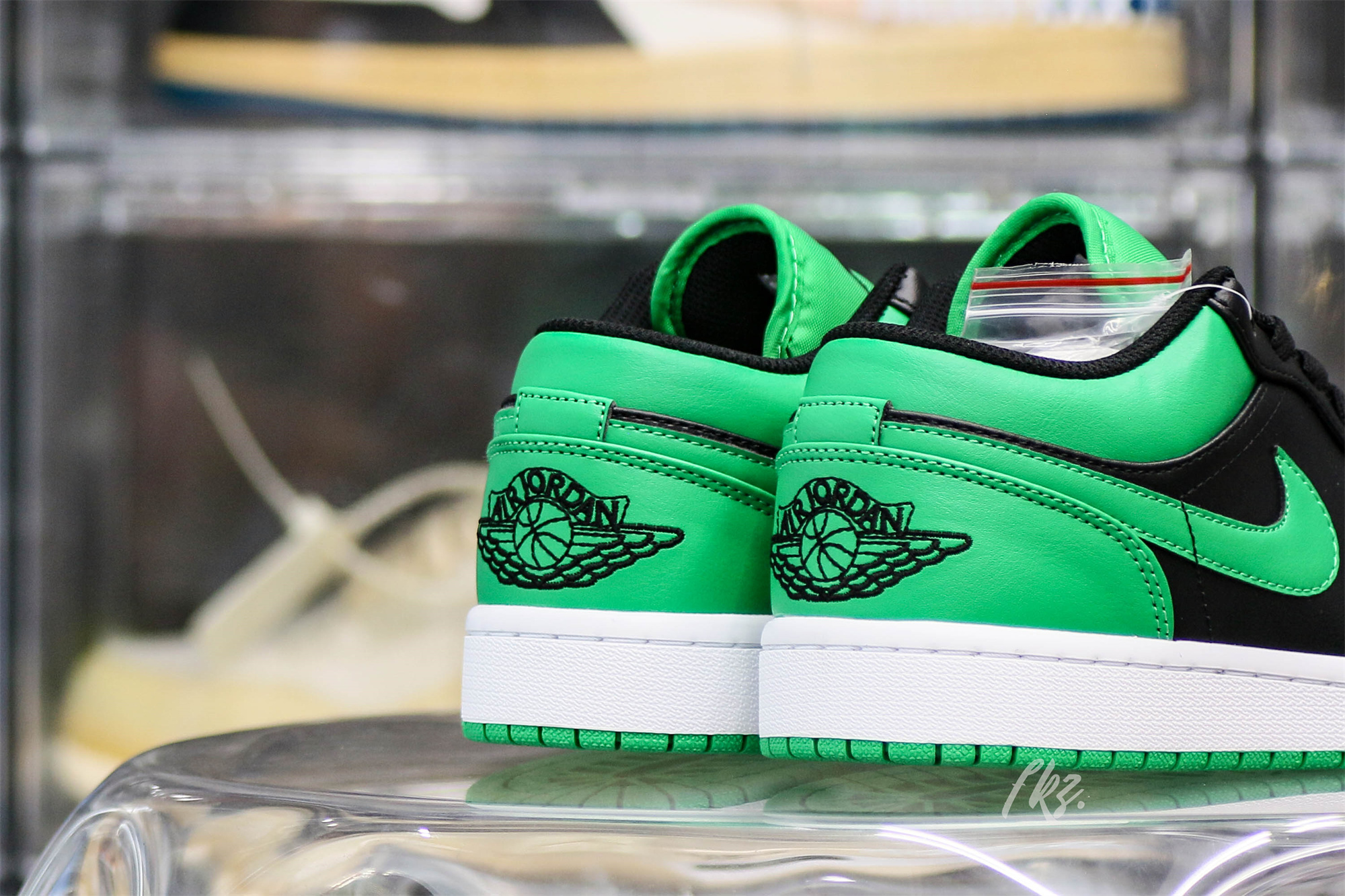 Jordan 1 Low Black Lucky Green