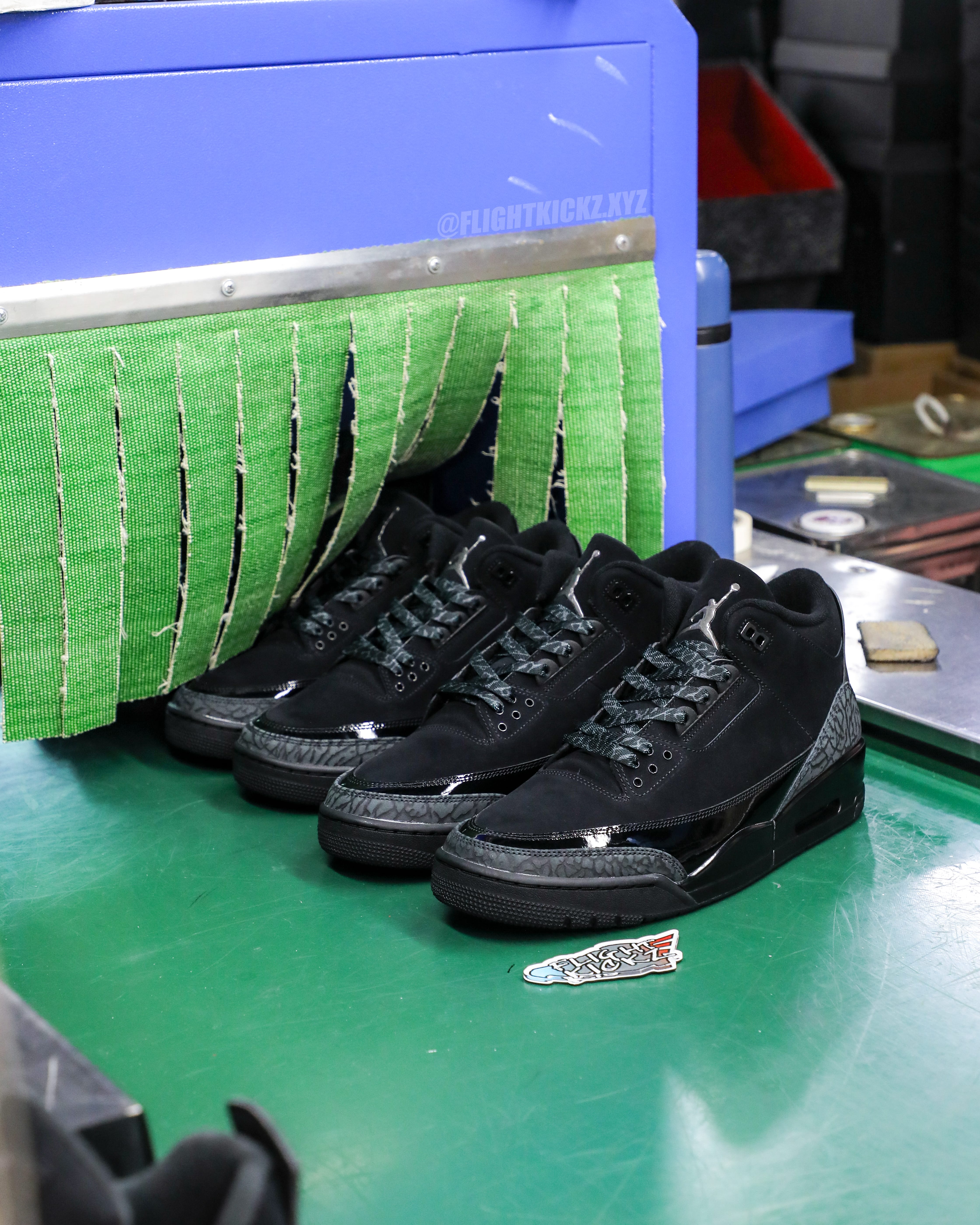 Air Jordan 3 Black Cat 2025 (A1 Batch)