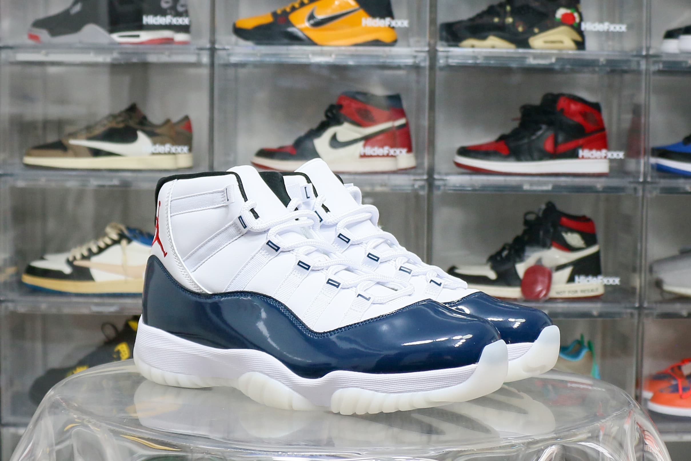 Air Jordan 11 Retro Rare Air 2025