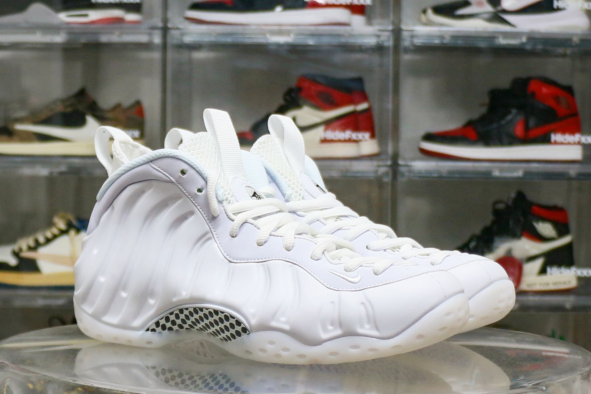 Nike Air Foamposite One Triple White