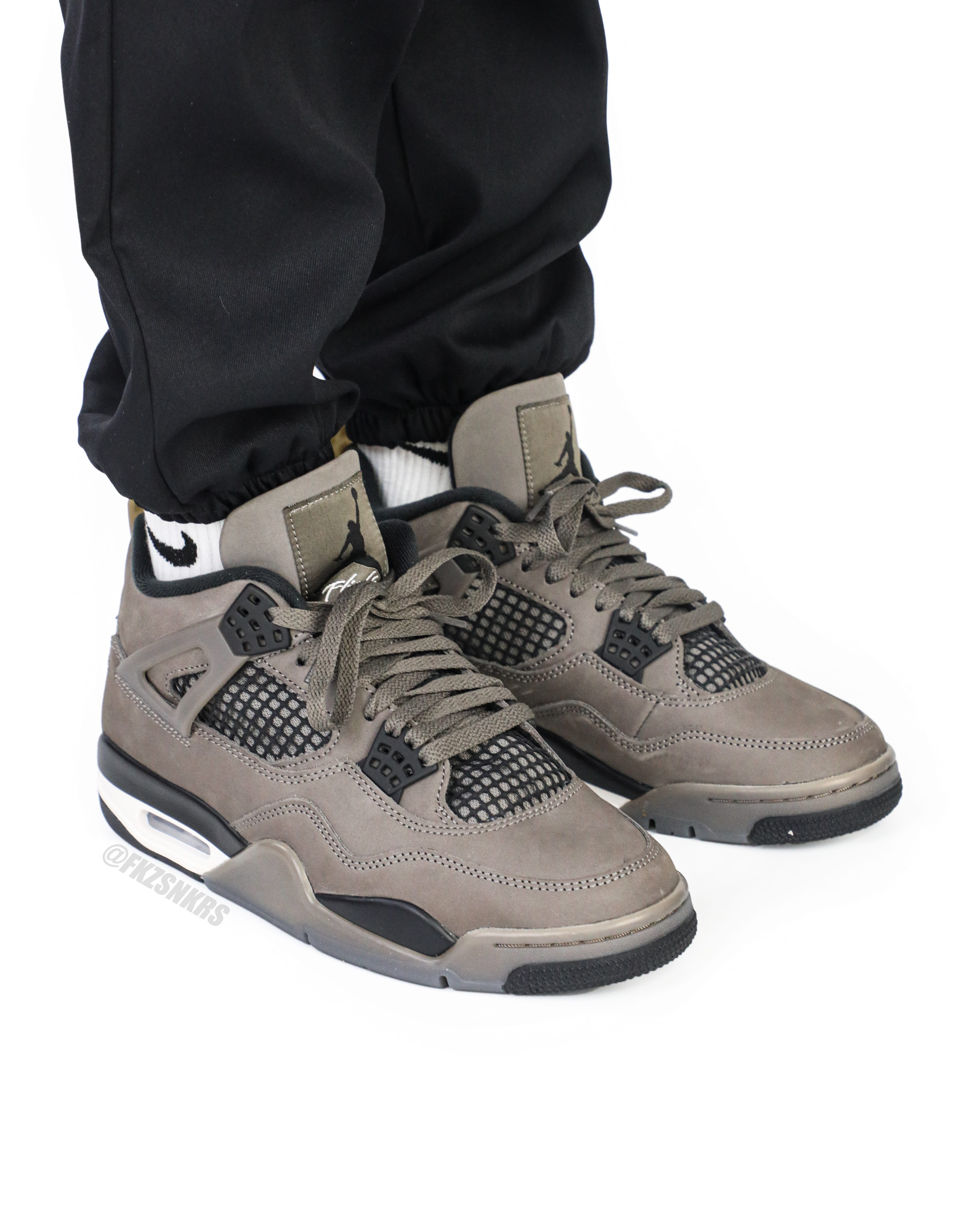 Jordan 4 Retro Cave Stone 2025 (LN5 A1 Batch)