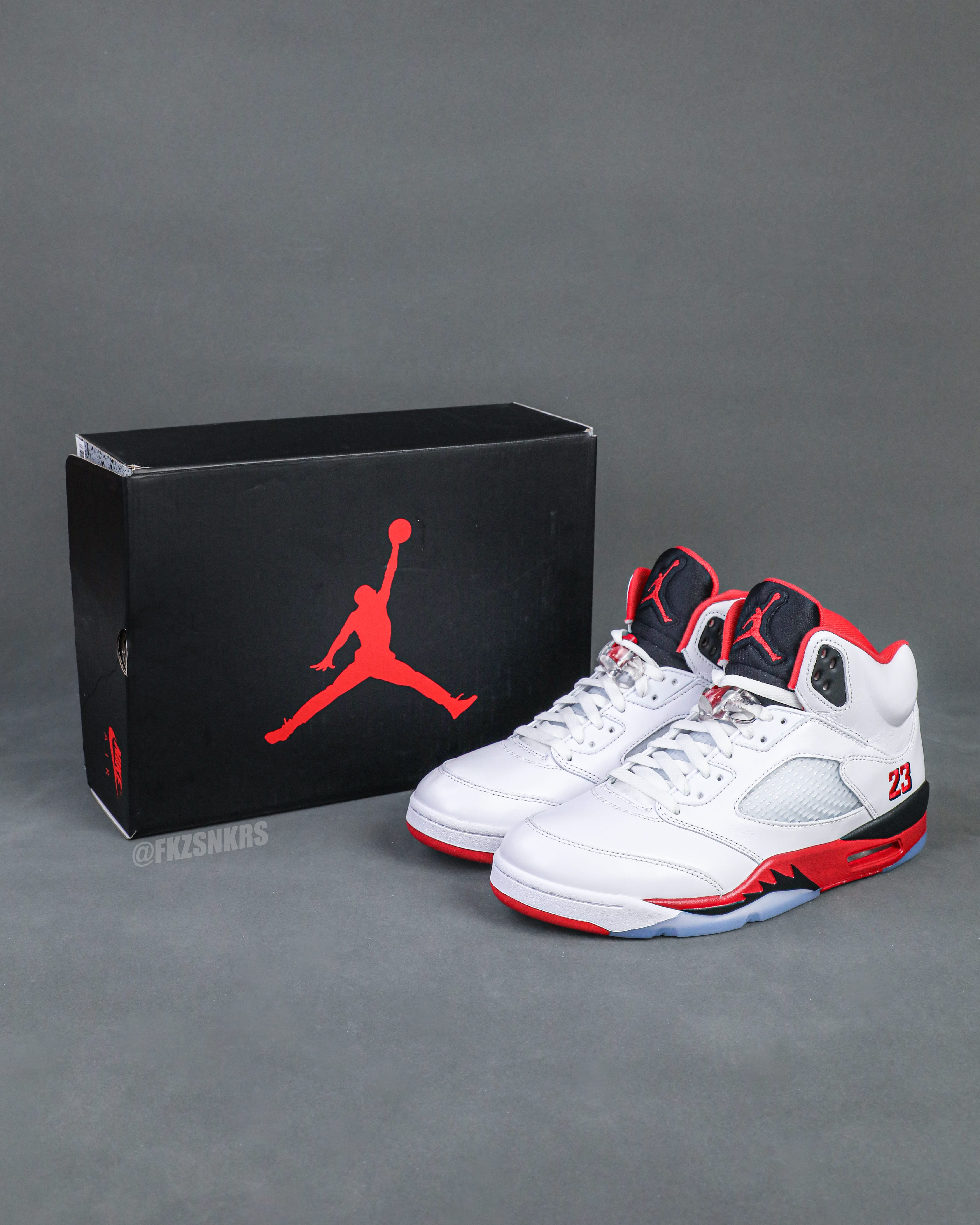Air Jordan 5 Fire Red Black Tongue 2025 (Ln5 A1)